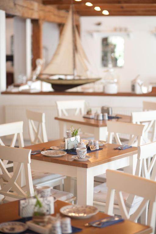 Hotel, Restaurant, Cafe Pharisaeerhof - Nordseeurlaub Mit Hund Nordstrand Luaran gambar